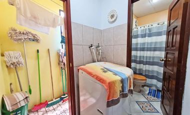 Venta de Casa Rentera, sector Centro Sur, García Goyena entre Villavicencio y Hernando de Zaera, cerca a Centro Cívico.