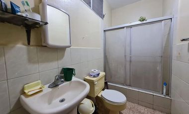 Venta de Casa Rentera, sector Centro Sur, García Goyena entre Villavicencio y Hernando de Zaera, cerca a Centro Cívico.