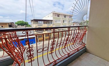 Venta de Casa Rentera, sector Centro Sur, García Goyena entre Villavicencio y Hernando de Zaera, cerca a Centro Cívico.