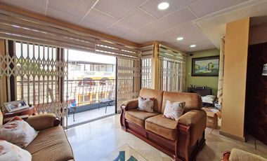 Venta de Casa Rentera, sector Centro Sur, García Goyena entre Villavicencio y Hernando de Zaera, cerca a Centro Cívico.