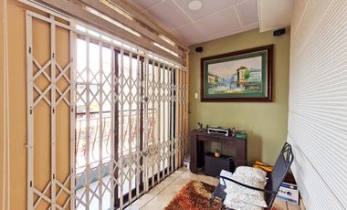 Venta de Casa Rentera, sector Centro Sur, García Goyena entre Villavicencio y Hernando de Zaera, cerca a Centro Cívico.