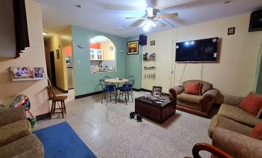 Venta de Casa Rentera, sector Centro Sur, García Goyena entre Villavicencio y Hernando de Zaera, cerca a Centro Cívico.