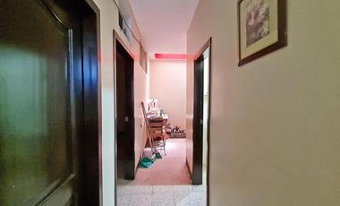 Venta de Casa Rentera, sector Centro Sur, García Goyena entre Villavicencio y Hernando de Zaera, cerca a Centro Cívico.
