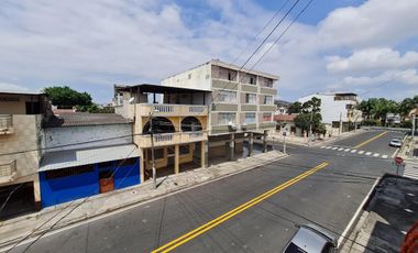 Venta de Casa Rentera, sector Centro Sur, García Goyena entre Villavicencio y Hernando de Zaera, cerca a Centro Cívico.