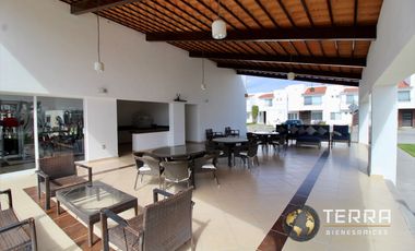 RENTA CASA🏡 Puerta De Piedra Residencial Coto 3 Celaya Gto.