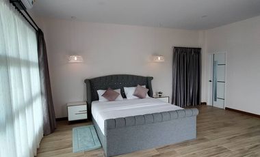 2 bed house with restaurant and private pool for sale in San Sai, Chiang Mai