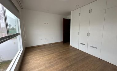 MODERNA CASA CON ACABADOS A1 Y PRECIOSA VISTA AL MAR Y AL GOLF