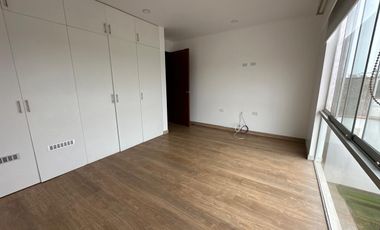 MODERNA CASA CON ACABADOS A1 Y PRECIOSA VISTA AL MAR Y AL GOLF