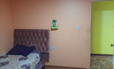 casa de 4 dormitorios a la venta, ampliada y remodelada. Alto Hospicio