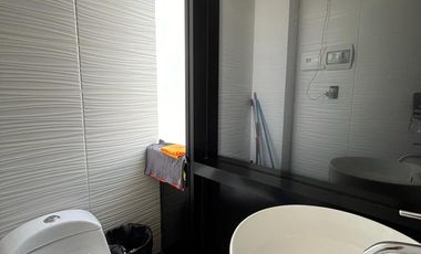 OFICINA EQUIPADA Y AMUEBLADA 75 M2 EN RENTA TORRE OMEGA CENTRO MAYOR ZAVALETA