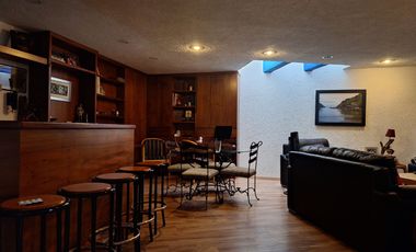 Hermosa casa en venta. Zavaleta