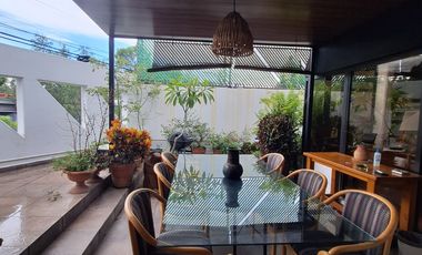 Hermosa casa en venta. Zavaleta