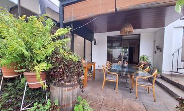 Hermosa casa en venta. Zavaleta