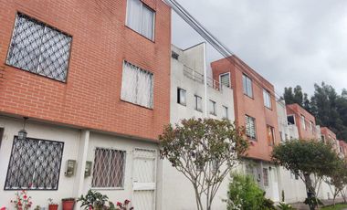 Casa en renta alquiler Quitumbe sur de Quito club La hacienda
