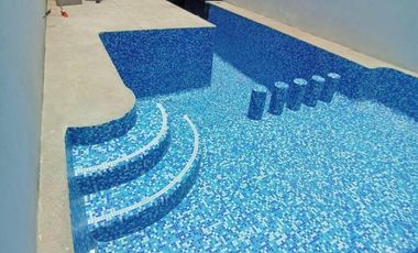 $2,500,000 Una Casa con Jardín, Roof Garden, Alberca, 3 Recámaras en Jiutepec Morelos