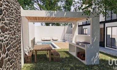 $2,500,000 Una Casa con Jardín, Roof Garden, Alberca, 3 Recámaras en Jiutepec Morelos