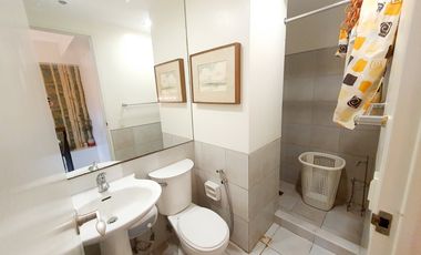 CONDO UNIT FOR RENT / LEASE IN ENCINO AT TWO SERENDRA