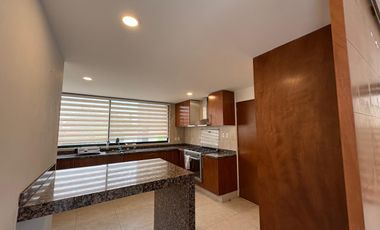 RENTA DE CASA EN FRACCIONAMIENTO BALVANERA GOLF POLO & COUNTRY CLUB  QUERÉTARO