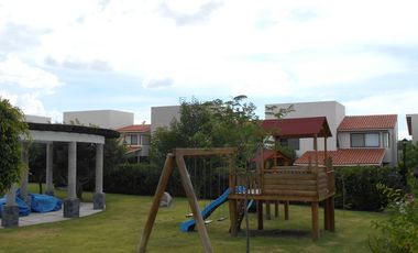 RENTA DE CASA EN FRACCIONAMIENTO BALVANERA GOLF POLO & COUNTRY CLUB  QUERÉTARO