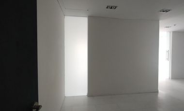 Oficina en arriendo en Alto Prado.