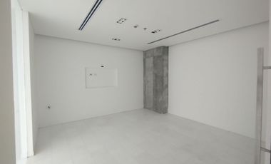 Oficina en arriendo en Alto Prado.