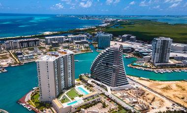 Venta Departamento de 3 Habitaciones en  Puerto Cancun: Disfruta de Golf, Paddle, Spa y Piscina Panorámica