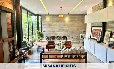 For Sale: Contemporary Home With Wooden Touch in Susana Heights, Muntinlupa