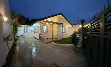 HOUSE FOR SALE IN BACOLOD CITY: Lovely white house in the heart of the city, ideal for professionals, young couples or retirees