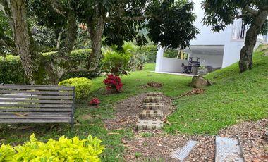 Hermosa casa en La Mesa! Descanso y naturaleza a solo 90 mins de Bogotá