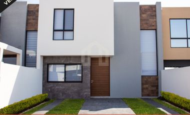 *CALENTADOR SOLAR+MINISPLIT DE REGALO!**FRACCIONAMIENTO EL CIELO, CASA EN VENTA CON JARDÍN GRANDE, LEÓN GUANAJUATO, ZONA NORTE