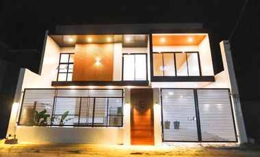 Premium Modern House  with Lakeview & Swimming Pool