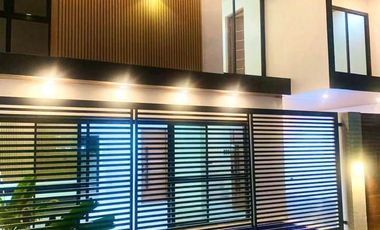Premium Modern House  with Lakeview & Swimming Pool