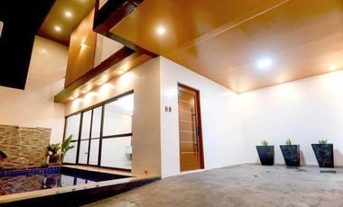 Premium Modern House  with Lakeview & Swimming Pool