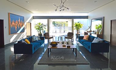 Puerta de Hierro Attala Tower Living English Spoken