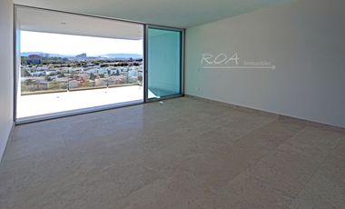 Puerta de Hierro Attala Tower Living English Spoken