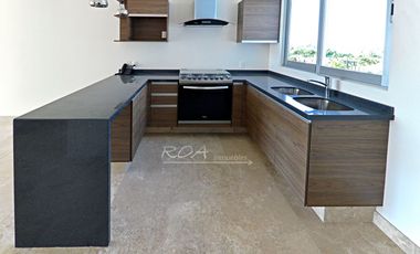 Puerta de Hierro Attala Tower Living English Spoken