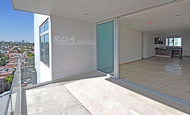 Puerta de Hierro Attala Tower Living English Spoken