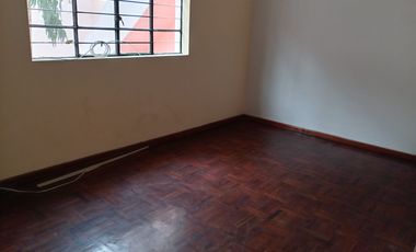 VENTA DE CASA, 226 M2, 4 DORMITORIOS, JARDIN, 2 PISOS + AZOTEA, 3 BAÑOS