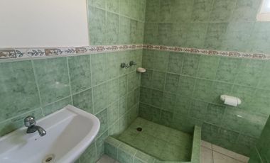 Ballenita, Venta Hermosa Casa 5 Dorm. con Vista y a Pocos metros del Mar