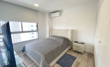 Departamento esquinero con balcón en Venta, edificio Santana Lofts