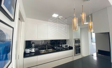 Departamento esquinero con balcón en Venta, edificio Santana Lofts