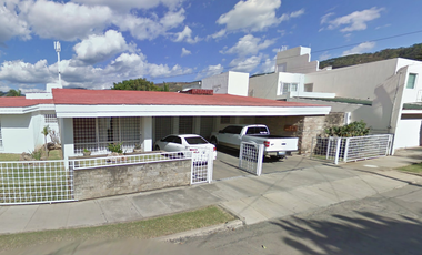 CASA EN MANSION DEL REAL CD GUZMAN JAL, OPORTUNIDAD!!!