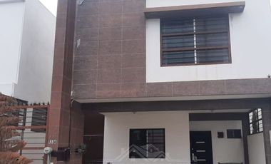 Casa En Venta La Encomienda, Escobedo (Con Alberca)