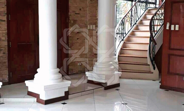 House and Lot for Lease in Mckinley Hill Village