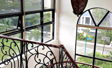 House and Lot for Lease in Mckinley Hill Village