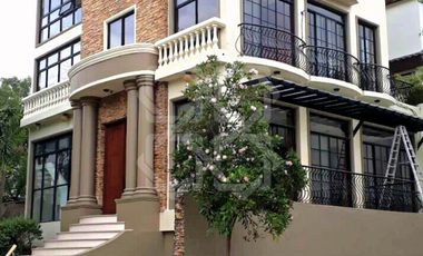 House and Lot for Lease in Mckinley Hill Village