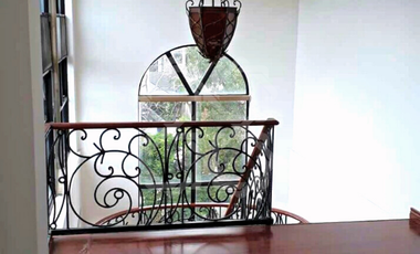House and Lot for Lease in Mckinley Hill Village