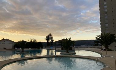 SE VENDE DEPARTAMENTO CON HERMOSA VISTA JARDIN DEL MAR 2 DOR 2 BAÑOS EST UF 4.000 VIÑA DEL MAR