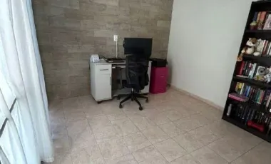 $1,200,000 Las Moras I, Con Tres Recámaras y Alberca, Camino San Gaspar, Jiutepec, Morelos