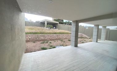 C227 Casa en venta en San Miguel de Allende en Privada Vista Antigua